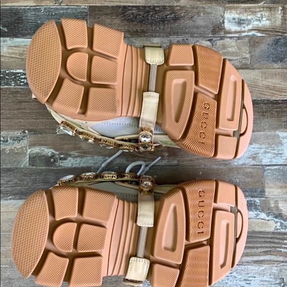 Gucci Wmns Flashtrek Crystals Beige - Picture 6 of 7